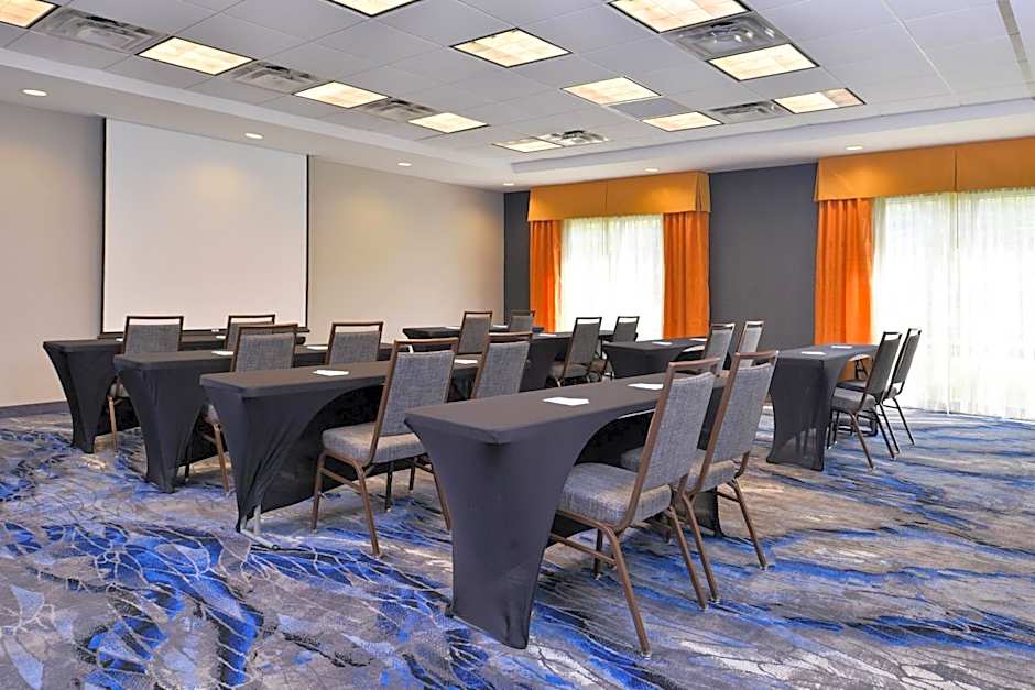 Fairfield Inn and Suites by Marriott Birmingham Pelham/I-65