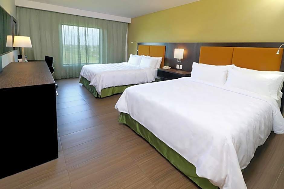 Photo 1 of 4 of Standard 2 Double Beds