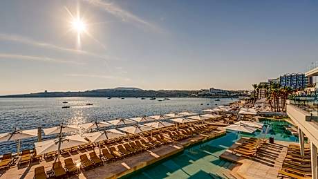 Presidential Sea View Suite Hot Tub