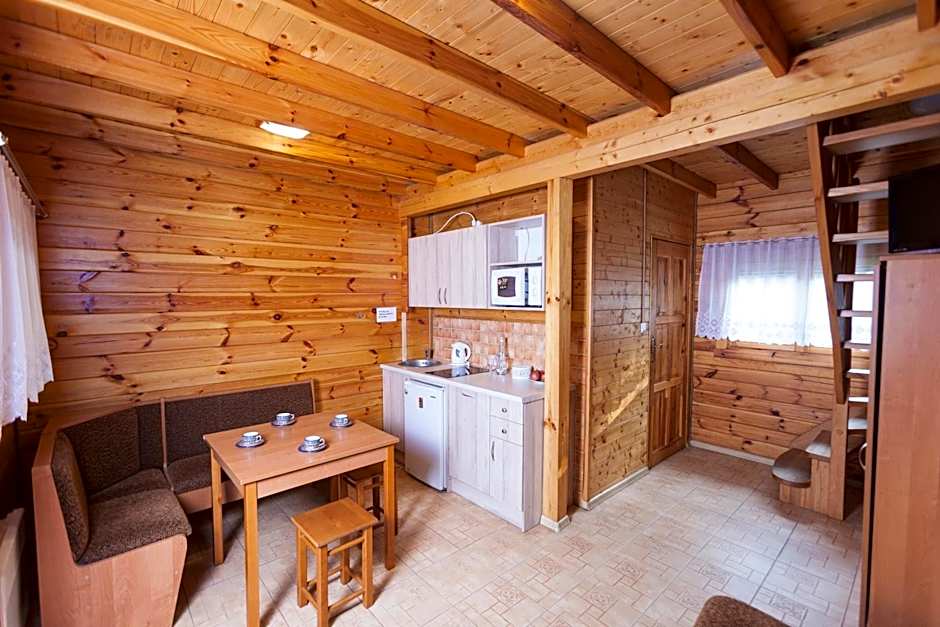 Angela Domki i Pokoje