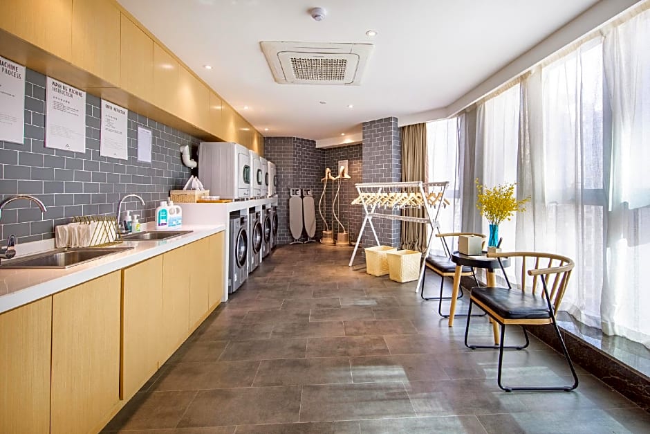 Atour Hotel Changsha Lugu