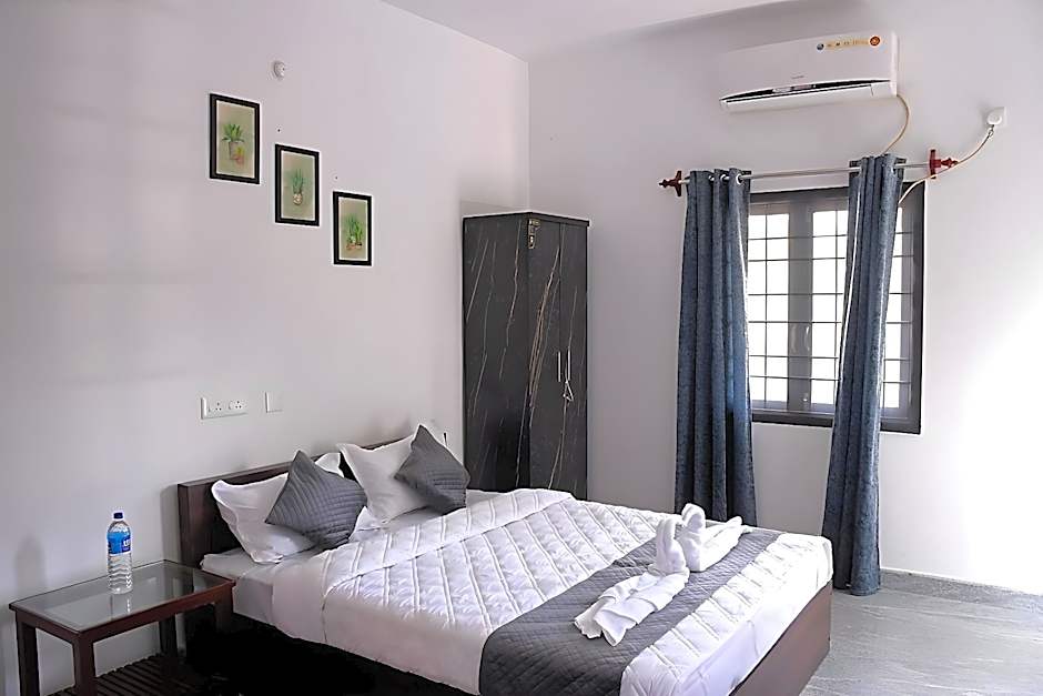 Sizzling Inn Pondy