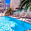 Hotel Plaza con piscina