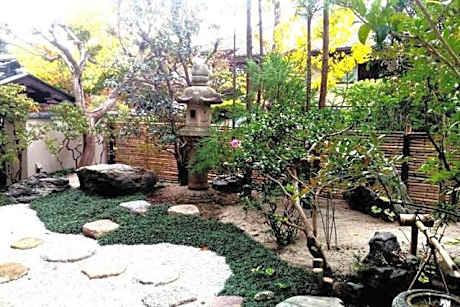 102 Tatami Triple Suite