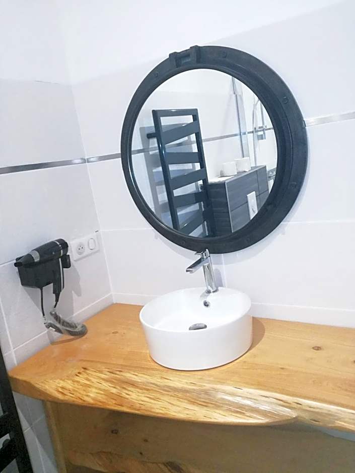 Logis Auberge de Pont Calleck