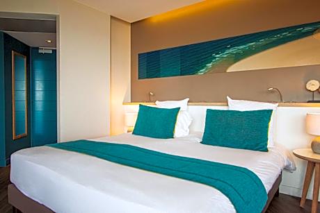 Deluxe Double Room with Balcony and Sea View