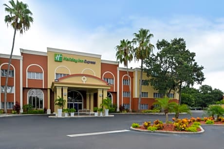 Holiday Inn Express Hotel Clearwater East - ICOT Center, an IHG Hotel
