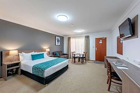 Best Western Plus Ambassador Orange