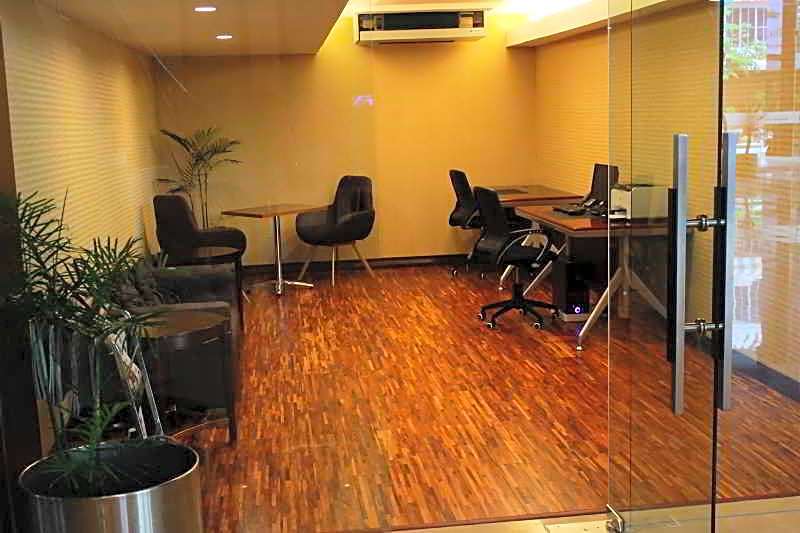 Swiss-BelHotel Harbour Bay