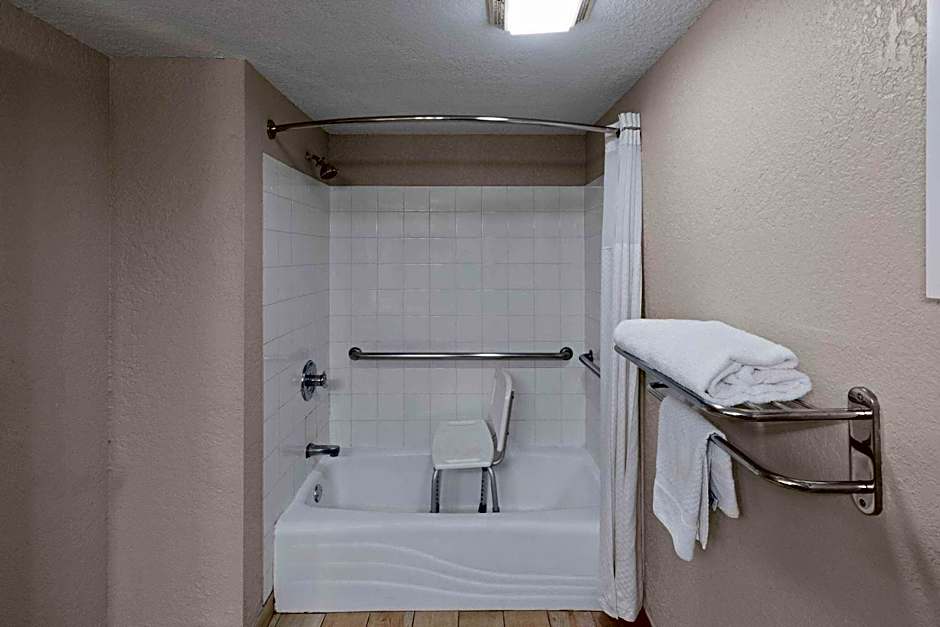 Days Inn by Wyndham Oklahoma City