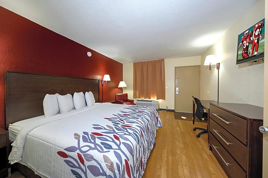 Photo 1 of 5 of Standard King Room - Non-Smoking