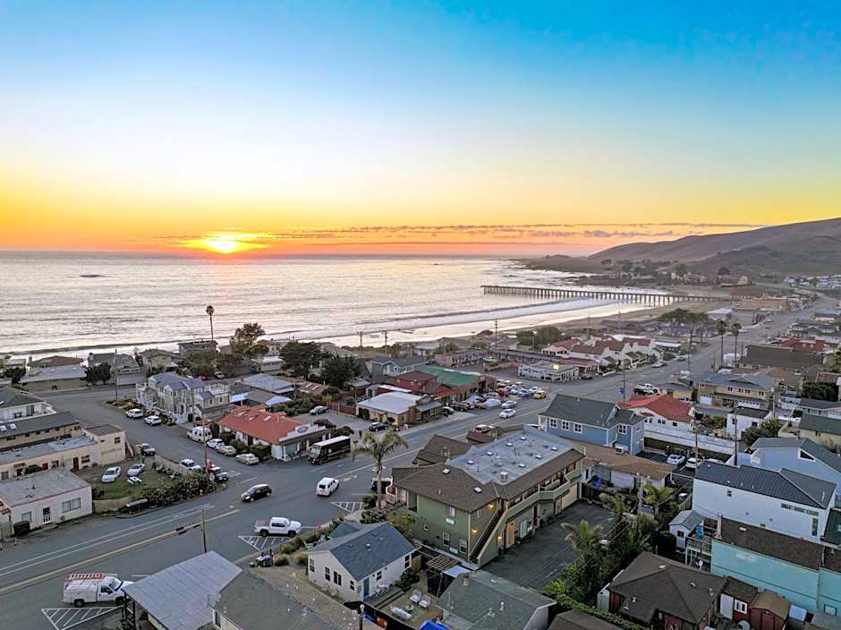 Cayucos Sunset Inn