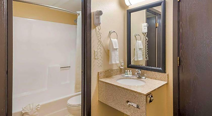 Quality Inn Clovis