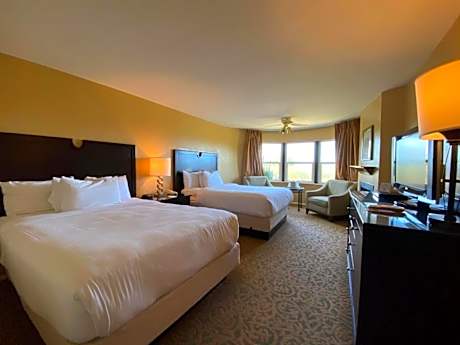 Deluxe Two Queens Room