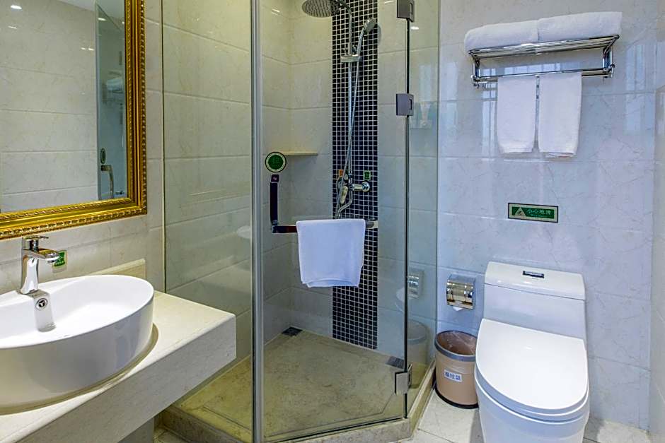 Vienna International Shanghai Pudong Xinchang