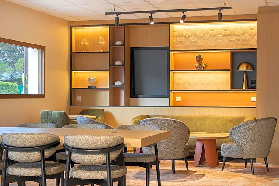 Brit Hotel Avignon Sud Le Calendal