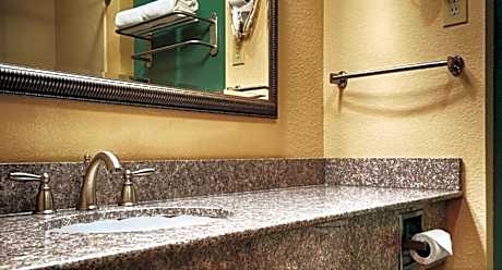 1 King Bed Nonsmoking