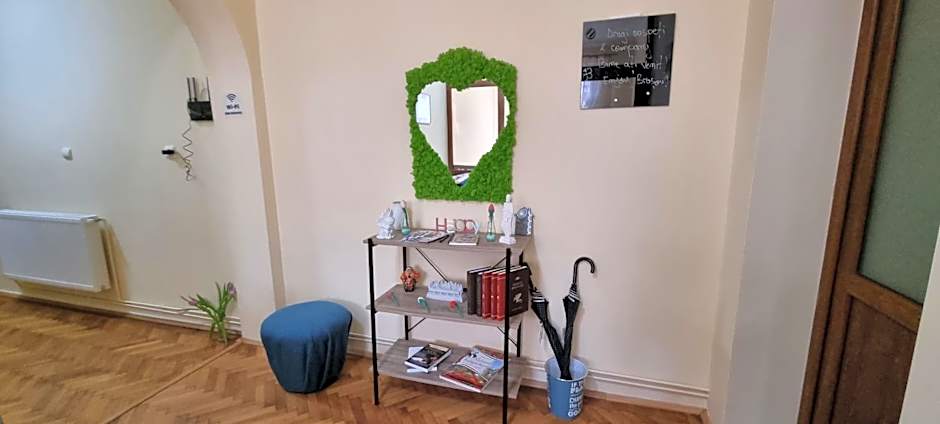 Happy Mood Apartments