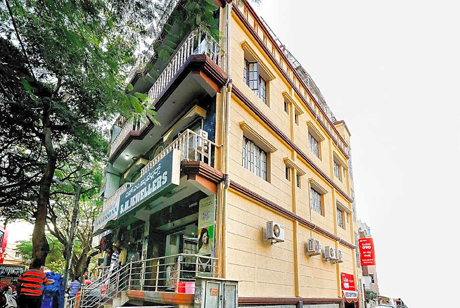 Sree Lakshmi Residency by OYO Rooms – Bangalore, MN