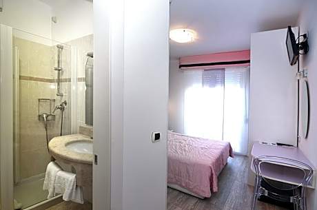 Economy Double or Twin Room - First Floor