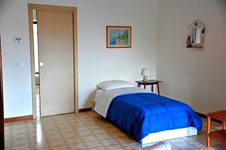 One-Bedroom Apartment with Sea View