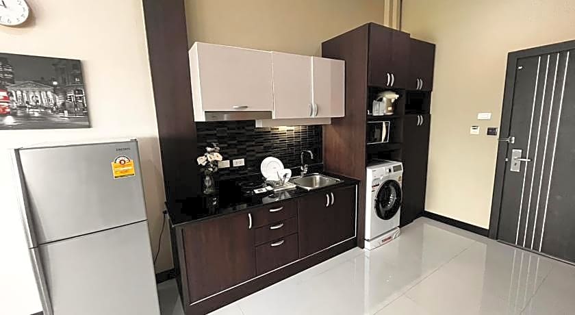 Eastpana 304(R1) Executive Residence