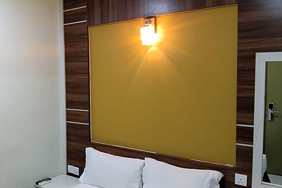 Golden Night Hotel