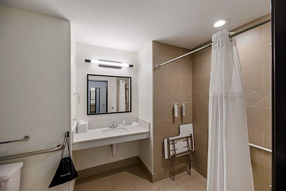 Spark by Hilton Midland South