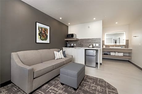 Signature King Suite