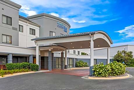 Sonesta Essential Junction City