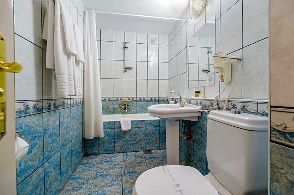 Hotel Imparatul Romanilor