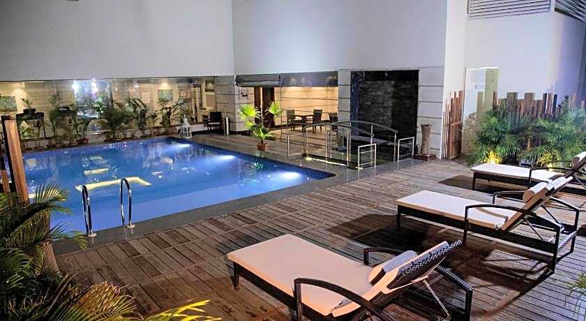 Efcee Sarovar Premiere