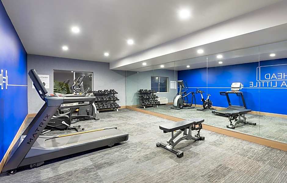 Holiday Inn Express Redding North By IHG