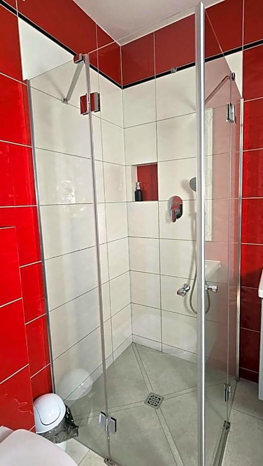 Jaworina- Apartamenty, Domki i Pokoje