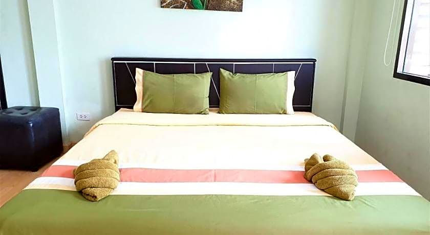 Sea beach Koh Larn 2 Hotel