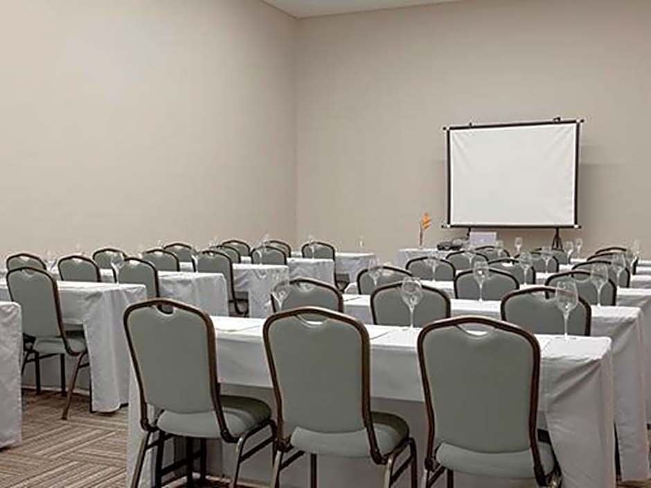 Golden Tulip Sao Jose Dos Campos