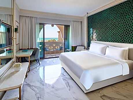 One-Bedroom Family Suite