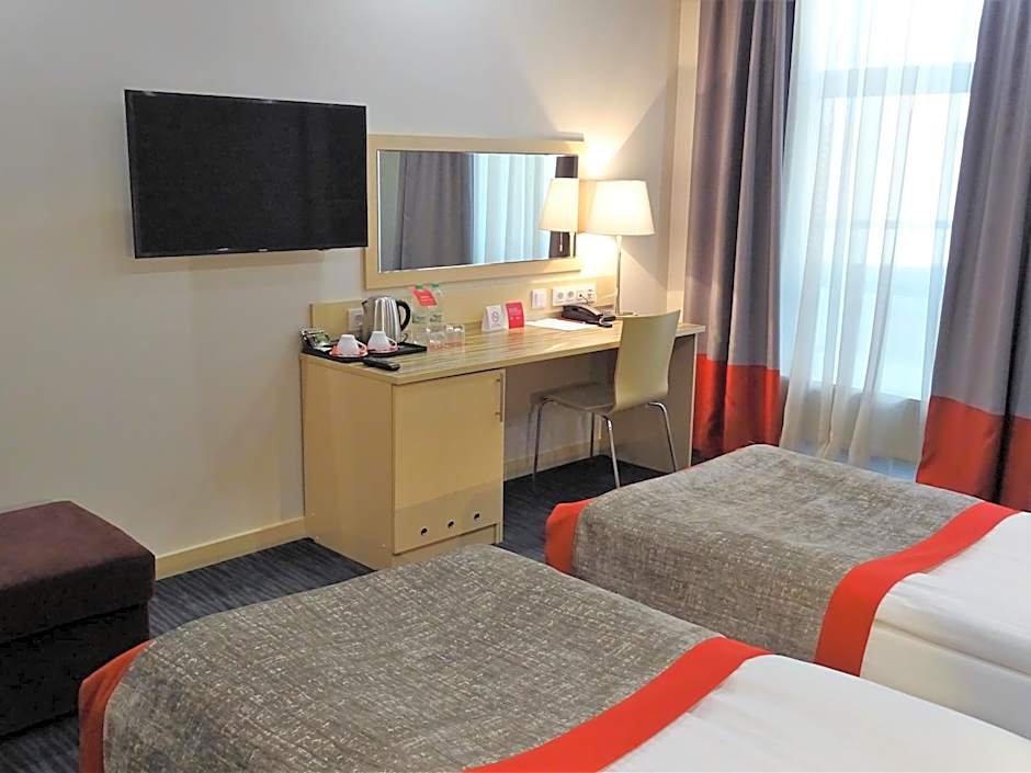 Photo 1 of 10 of Twin Room - Non-Smoking