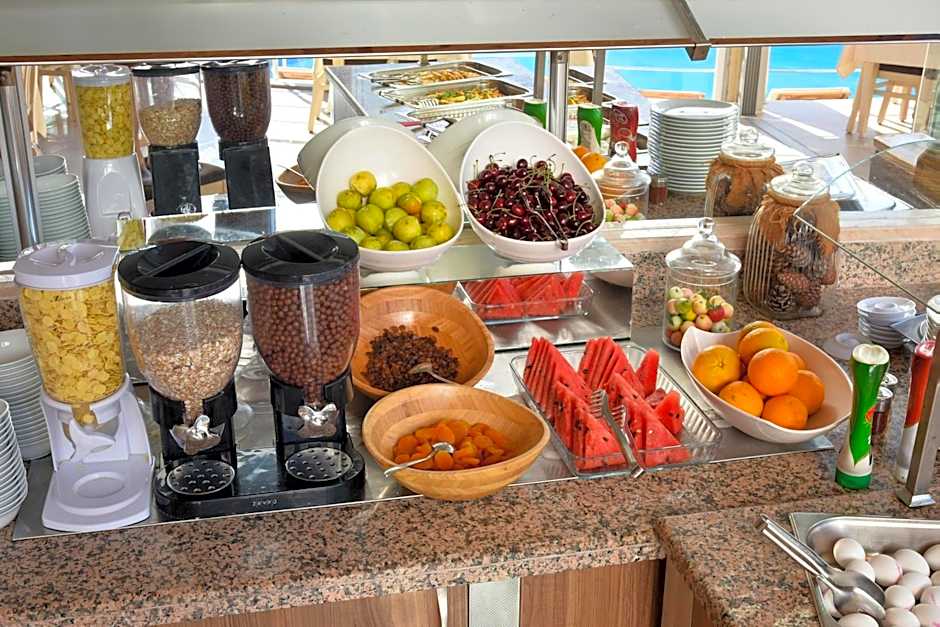 Belcehan Deluxe Hotel