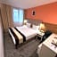 Hotel Forum - Free Parking for cars