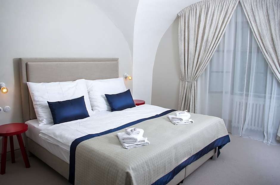 Photo 1 of 13 of Double Room