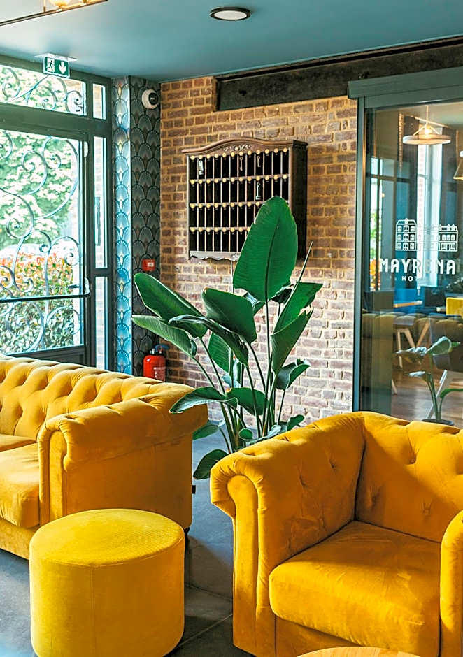 Mayrena Hotel Restaurant