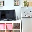 Helen's House / Close to Skytrain and Airport