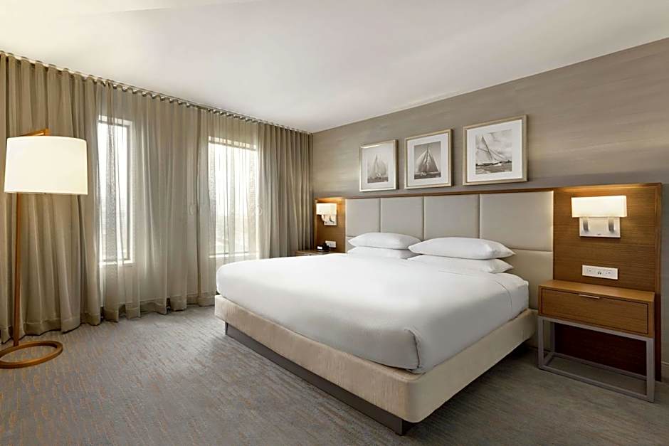 DoubleTree Suites By Hilton Boston - Cambridge