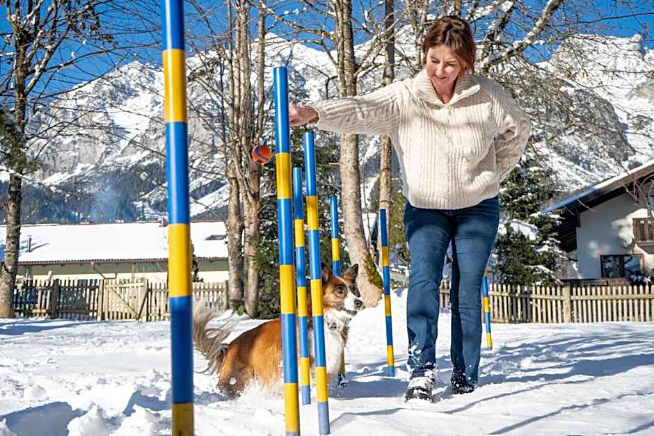 Almfrieden Hotel & Romantikchalet