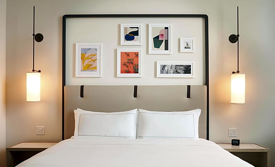 Photo 1 of 4 of 1 King Bed Guestroom