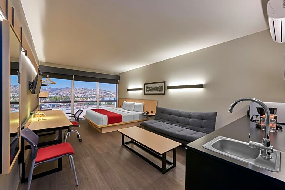 City Express Plus by Marriott Ciudad de México Mundo E