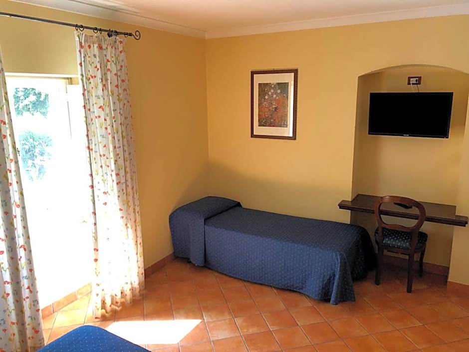 Apollo B&B
