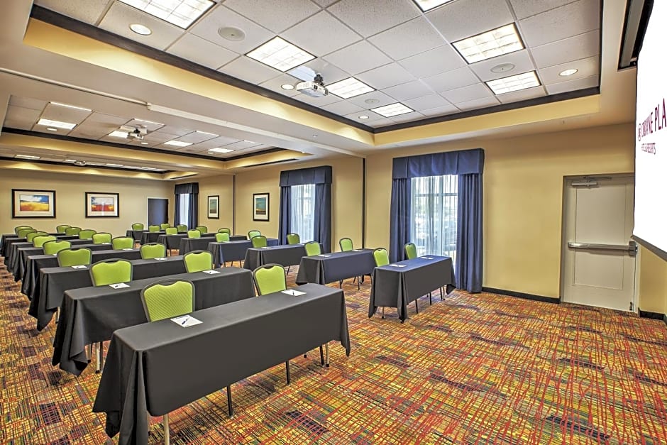 Holiday Inn Express Hotel and Suites Dayton South I 675 By IHG