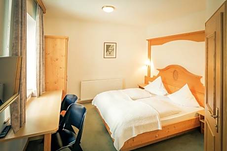 Classic Plus Double Room